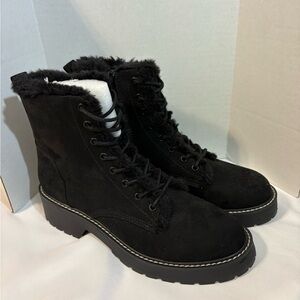 Madden Girl Carra Combat Boots Women’s 10M black faux-fur lace side zip lug sole